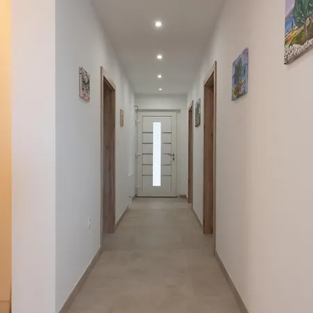 Villa Luni