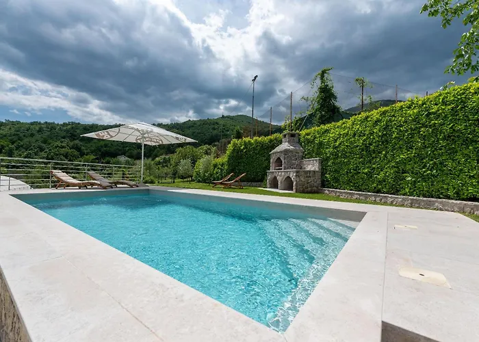 Villa Luni Rukavac
