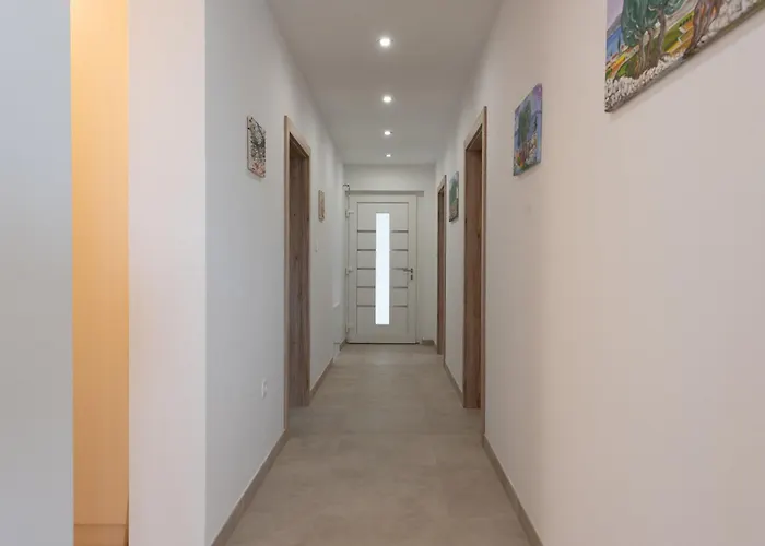 Villa Luni